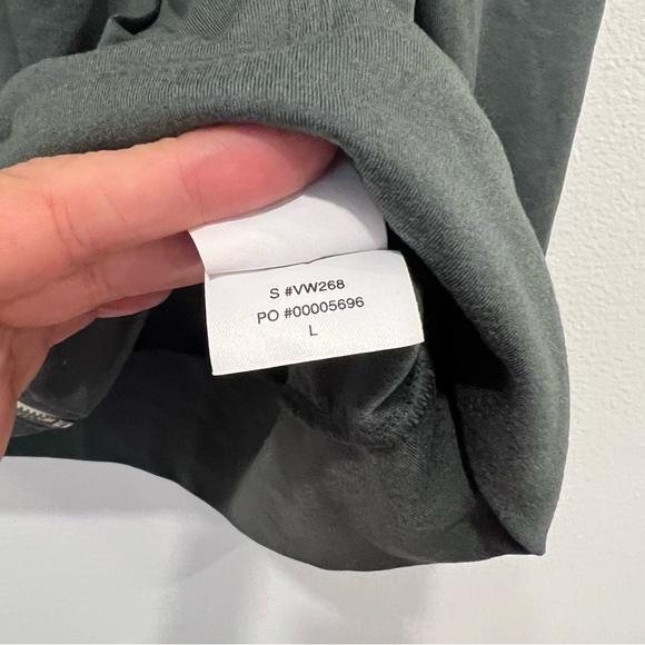 Vuori Halo performance hoodie olive green Sz L - Picture 3 of 8